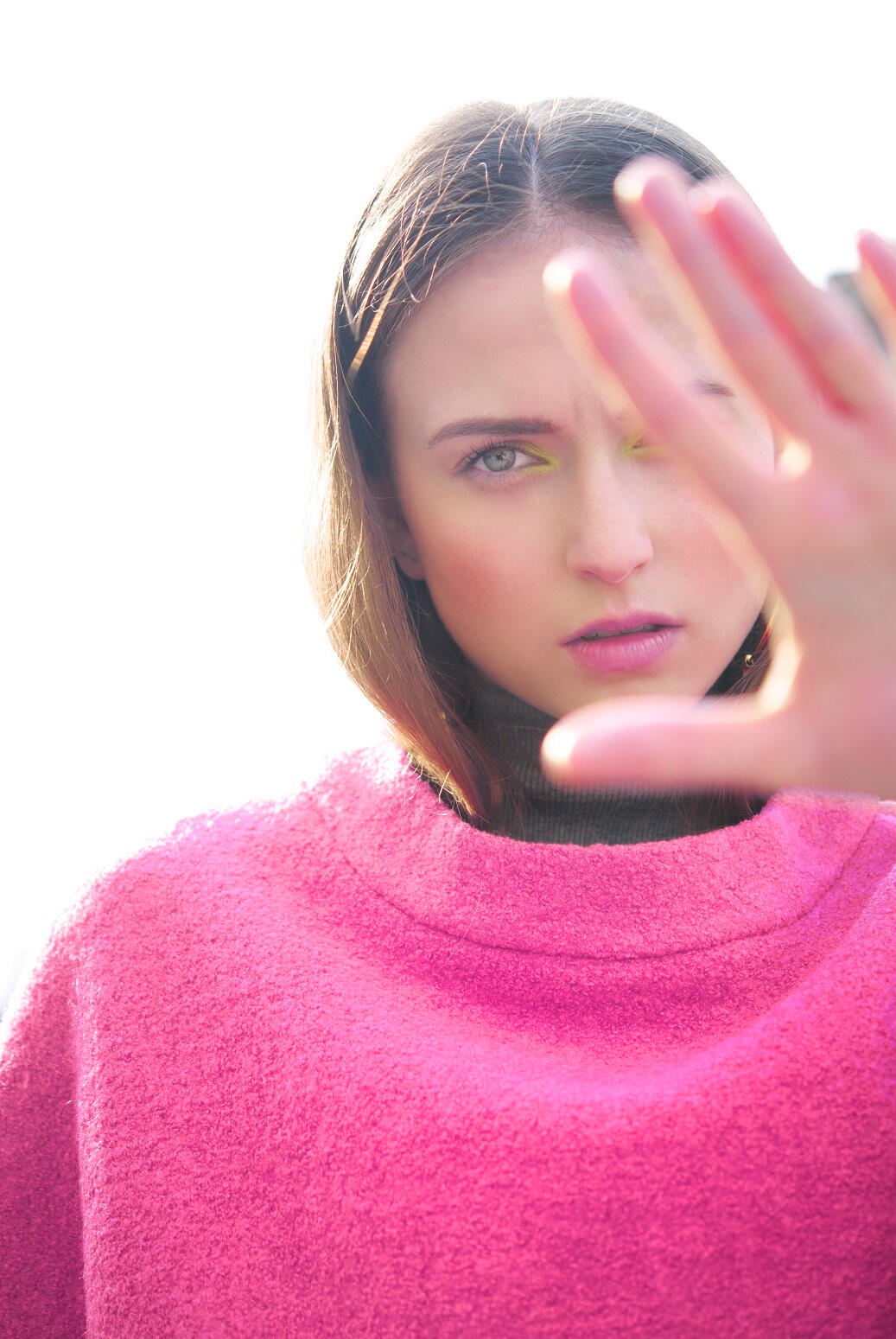 Don&#39;t look by by Alicja Snakowska, Lina Paslawska, Milena Domka